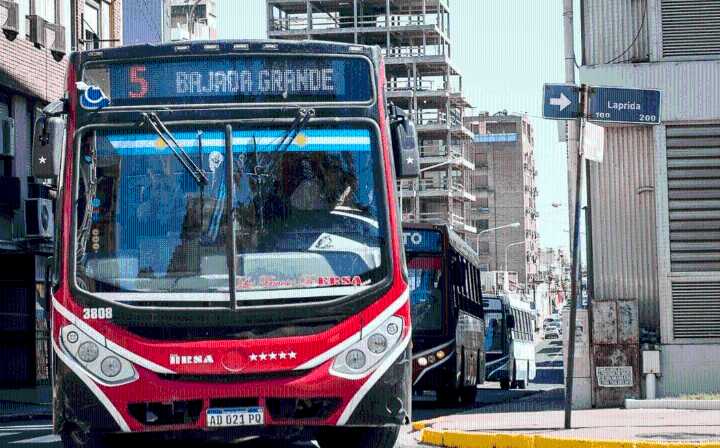Paraná sin colectivos: La semana comienza con un paro de transporte que ya lleva cuatro días