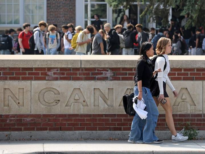 Potential teacher strike to be determined by results of Monday vote