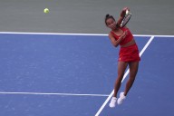 Canada’s Fernandez rolls to 6-2, 6-0 victory over Sakkari at China Open