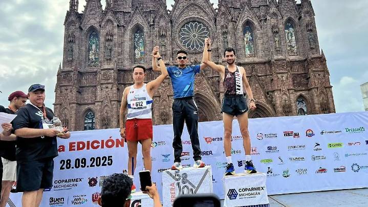 Carlos Echeverría se corona campeón en la Carrera Atlética 15K de Zamora