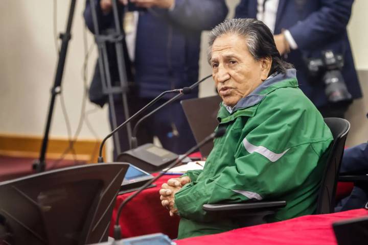Alejandro Toledo fue trasladado a clínica para una cita médica programada