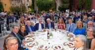 La emotiva fiesta de Felipe González y Alfonso Guerra en Sevilla