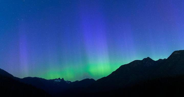 Northern lights might be visible across 18 states tonight