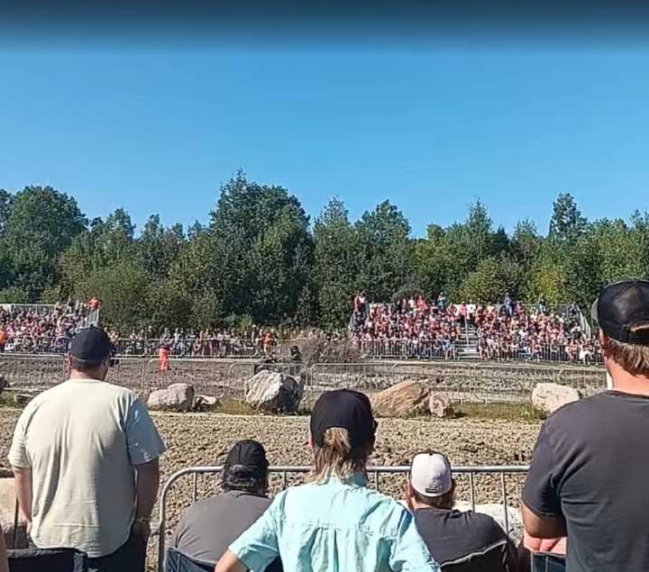 At least four injured at Smoke n' Spurs event in Mattawa