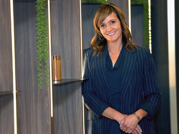 Calgary mayor candidate Sonya Sharpe promises 500 more police officers
