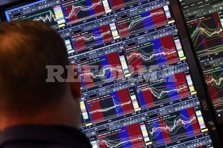 Supera S&P 500 los 6,600 puntos y Nasdaq toca nuevo récord