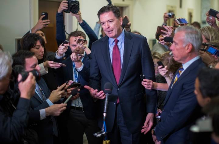 ¿Qué sigue en el proceso penal contra el exdirector del FBI?