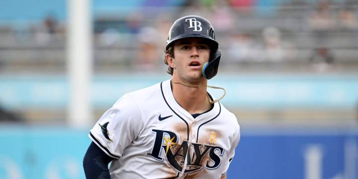 Rays drop series to Guardians as Wild Card race intensifies