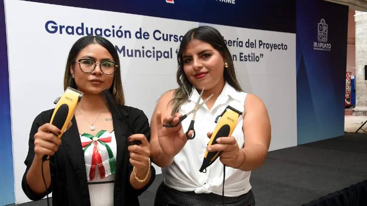 Rubí y Adriana encontraron en la barbería una nueva oportunidad de vida