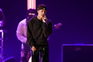Justin Bieber to release new album, 'Swag II,' tonight