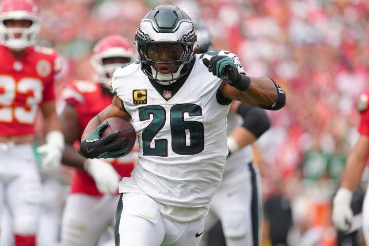 Eagles once again find a way to beat the team the rest of the league is trying to emulate