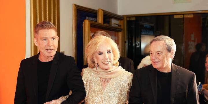 Adrián Suar debutó como director teatral: los looks de los famosos y el gesto de Mirtha Legrand