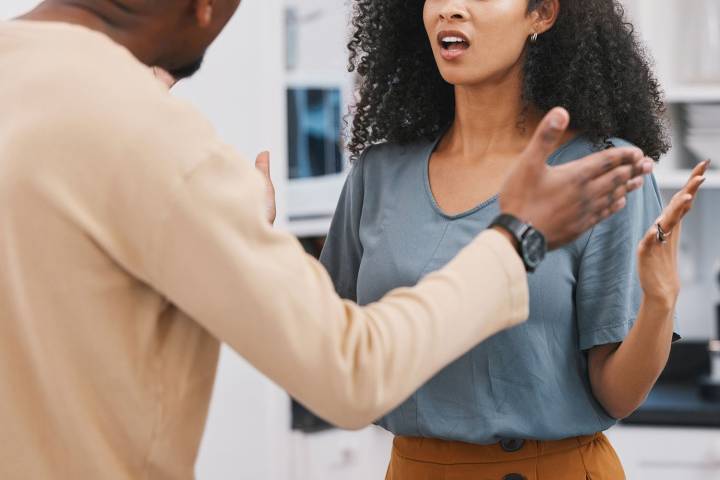 Husband Asks Wife for 'Recognition' for Doing the Dishes