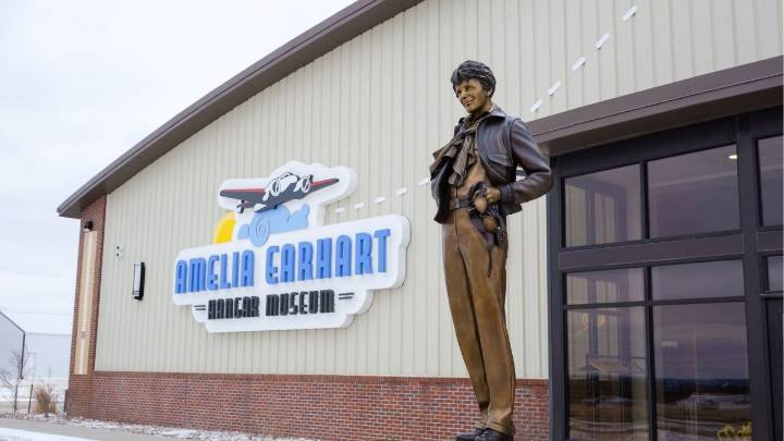Trump Orders Release of Amelia Earhart Files as Epstein Scrutiny Intensifies