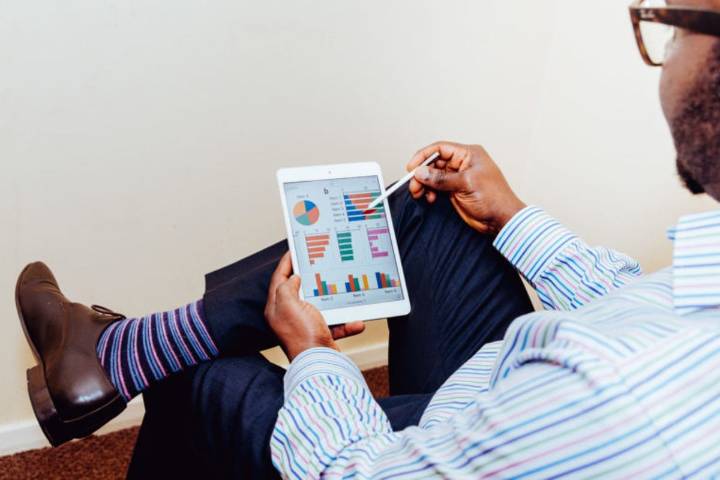 How to Invest in Startups in 2025 • Benzinga