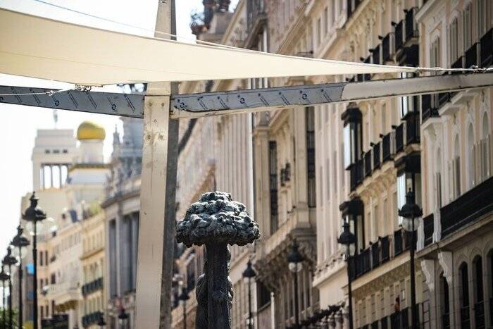 Madrid afronta un sábado de calor con máximas de 36ºC y posibles chubascos en la sierra norte
