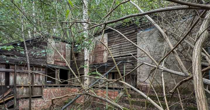 Inside 'super creepy' abandoned British barracks with 'pitch black creaking corridors'