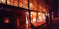 Un impactante incendio destruyó un complejo turístico de Misiones: investigan si fue intencional