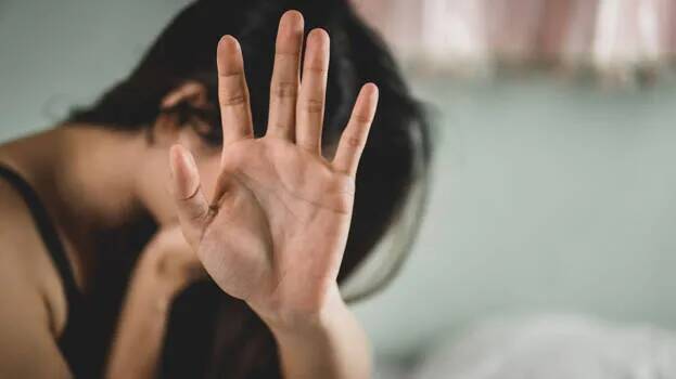 Sexual abuse on pretext of marriage, captures private scenes on phone; woman complains against Malayali cricket coach