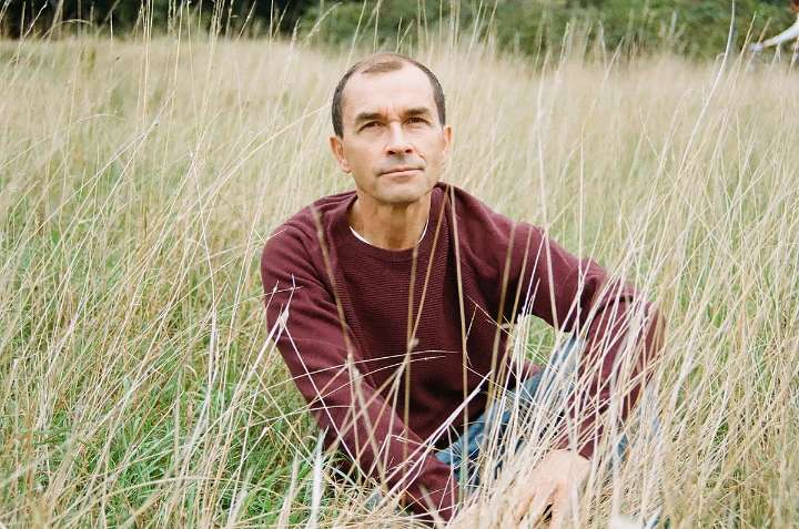 Los Premios Fundación BBVA a la Conservación de la Biodiversidad reconocen al periodista de EL MUNDO Carlos Fresneda, la protección de los elefantes y el ibis eremita