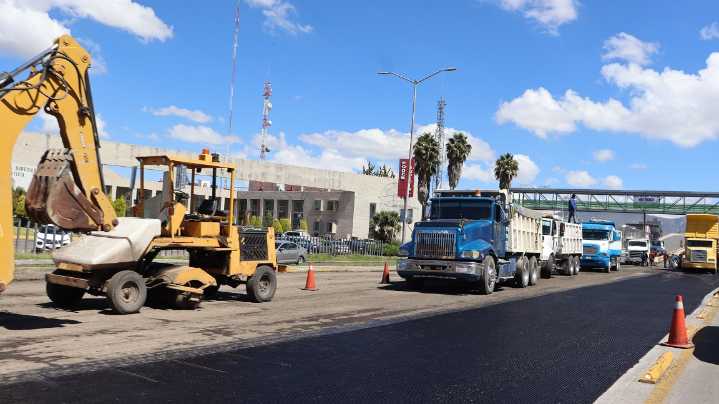 Realizan trabajos en Avenida Universidad y Bulevar Felipe Ángeles