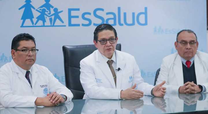 EsSalud: Más del 80 % del personal médico no acató la huelga y atendió a pacientes en Lima y regiones