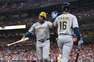 Deadspin | NL Central title in sight as Brewers conclude set vs. Cardinals