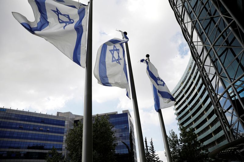 Nearly half of Israeli tech startups incorporate abroad, survey finds