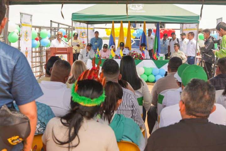 Gobernadores de Vichada, Guainía y Amazonas de Venezuela firman Memorando de Entendimiento para fortalecer cooperación fronteriza
