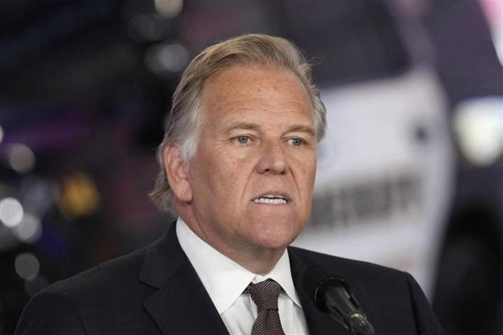 Detroit mayor urged by Mike Rogers to ask for Trump’s help with crime
