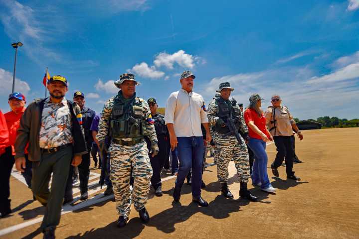 Fuerza Patriota del Zulia recibe apoyo de autoridades en un crucial adiestramiento militar para defender la nación