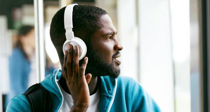 Cheerful Music Could Help People Get Over Car Sickness, New Study Shows