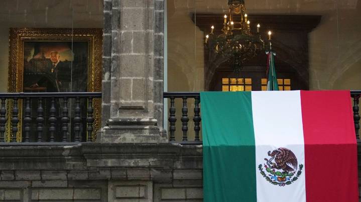 Mexico proposes new import taxes on 1,400 products to boost national production