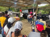 Entregan tanques de agua a familias de la comunidad El Pegón