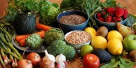 “Estos son los alimentos que activan genes anticáncer”: la recomendación de un médico internista para prevenir sustancias tóxicas en el organismo
