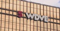 Iconic 102.5 WDVE sign being taken down from Green Tree building