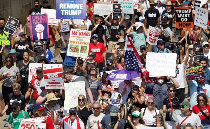 Washington se moviliza contra el gobierno de Trump; protestan por acoso y detención de migrantes y personas sin hogar