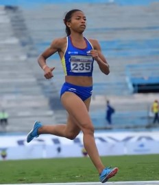 SE COLGÓ LA PRESEA DE BRONCE