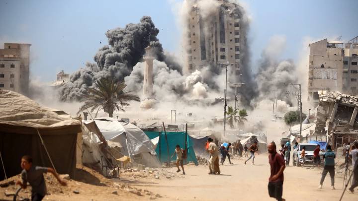 Qué es un genocidio y por qué la Unión Europa todavía no considera que Israel lo esté cometiendo en Gaza
