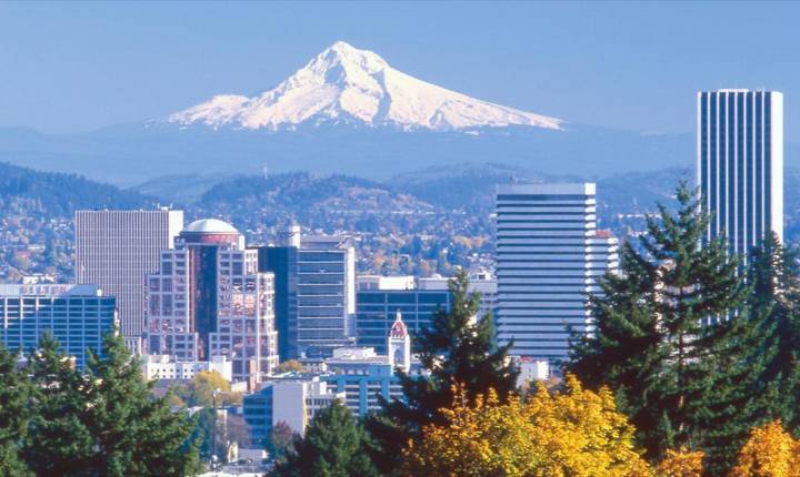 Portland to cite ICE for keeping people detained past 12