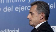 Condena a Sarkozy a cinco años de cárcel por financiamiento libio de su campaña