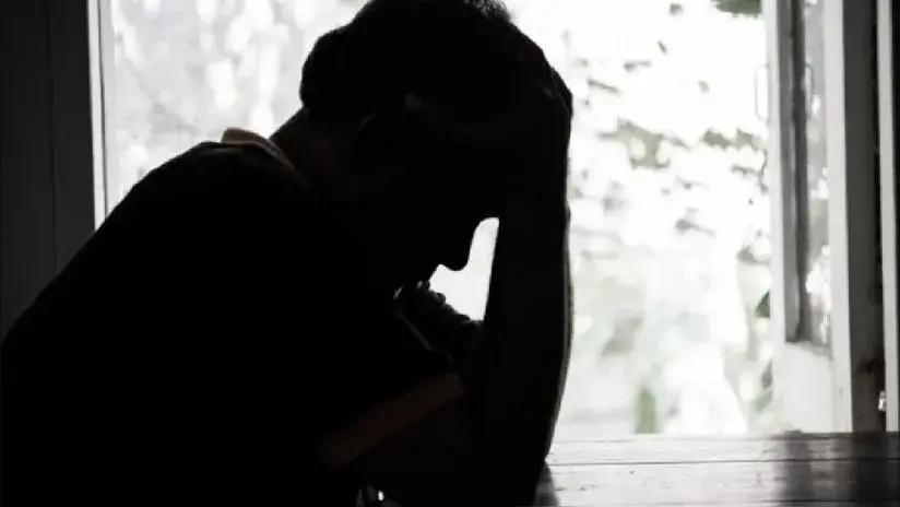 ¡Atención a las señales de alerta!: dos peruanos mueren al día por causa del suicidio