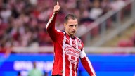 ‘Chicharito’ no jugará contra Puebla; jugador presume su amor por el “futbol y ella”