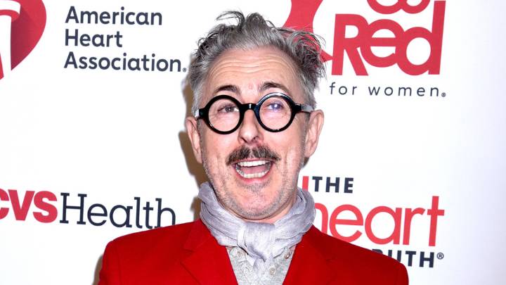 Alan Cumming invites Trump to appear on The Traitors