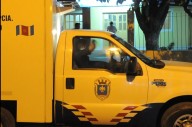 Muere una beba y allanan las casas de sus padres