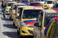 Gremio de conductores realizan paro en Bogotá por problemas de movilidad