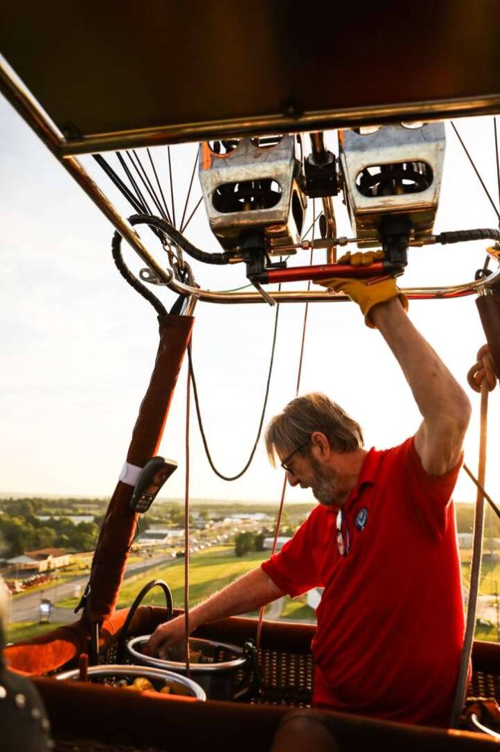 Customers look for refunds after Butler hot air balloon business closes