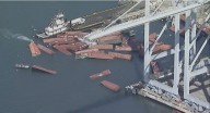 Más de 60 contenedores caen de un barco en el puerto de Long Beach