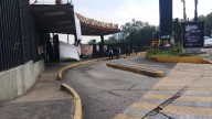Estudiantes de la FES Acatlán blindan accesos y entregan pliego petitorio