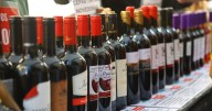Exportaciones de vino embotellado bajan en julio pero en valor suman casi US$ 1.300 millones en un año
